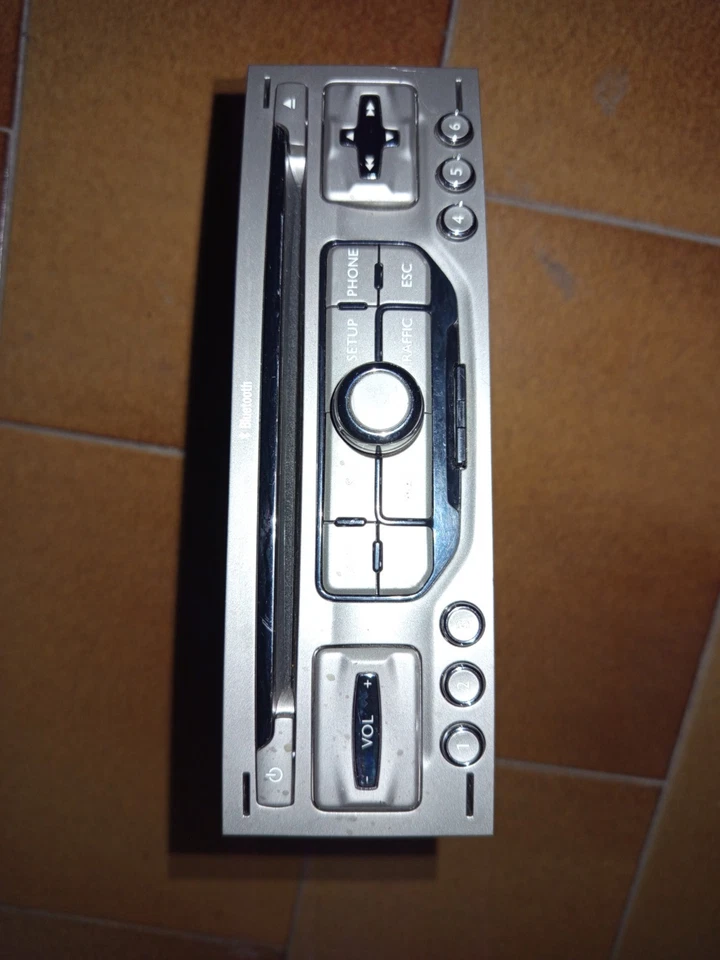 Peugeot 3008 5008 Partner Citroen Berlingo DS3 radio navigation RNEG 96751717xt - Immagine 2 di 4