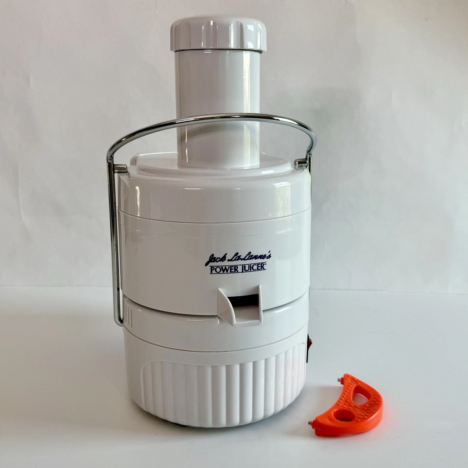 JACK LALANNE'S Power Juicer White Model CL-003AP Power 120V (Pre-owned - No Box)