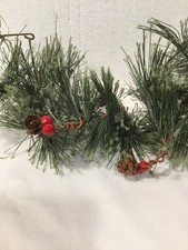 5 Ft Lighted Pine Garland Christmas Garland Battery Operated 4-5 inch