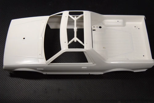 TAMIYA 1/10 SUBARU BRAT plastic body