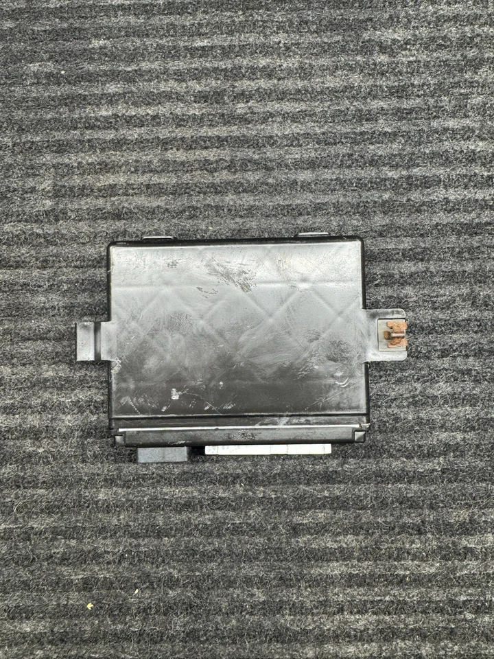 Unidad de módulo de control de puerta trasera puerta levadiza eléctrica Volkswagen Routan 09-14 P05082068AH Foto 2 de 3