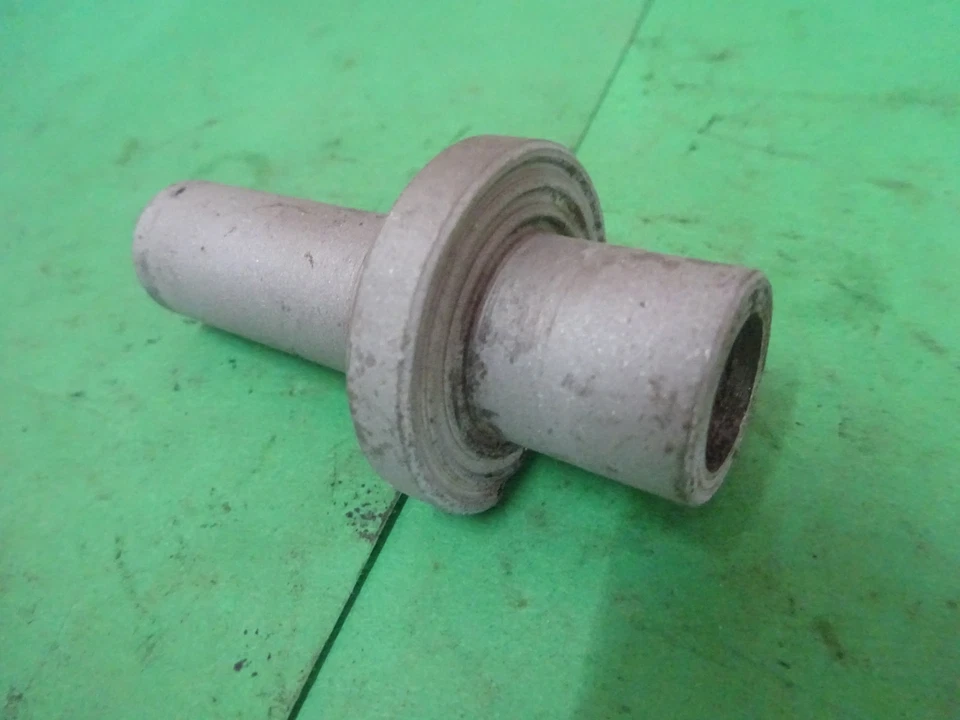 Vintage Harley BT Sportster USED CHOICE FRONT 71-72 Brake/Shoe PIVOT STUD - Imagen 4 de 4