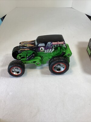 Hot Wheels Jurassic World Dominion Vehicle 1:64 Monster Truck