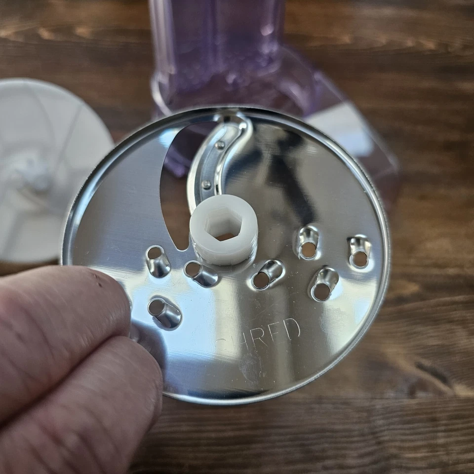 MAGIC CHEF MINI FOOD PROCESSOR  Replacement Slicing Disc Chute Pusher Disc Hold - Image 3 of 4