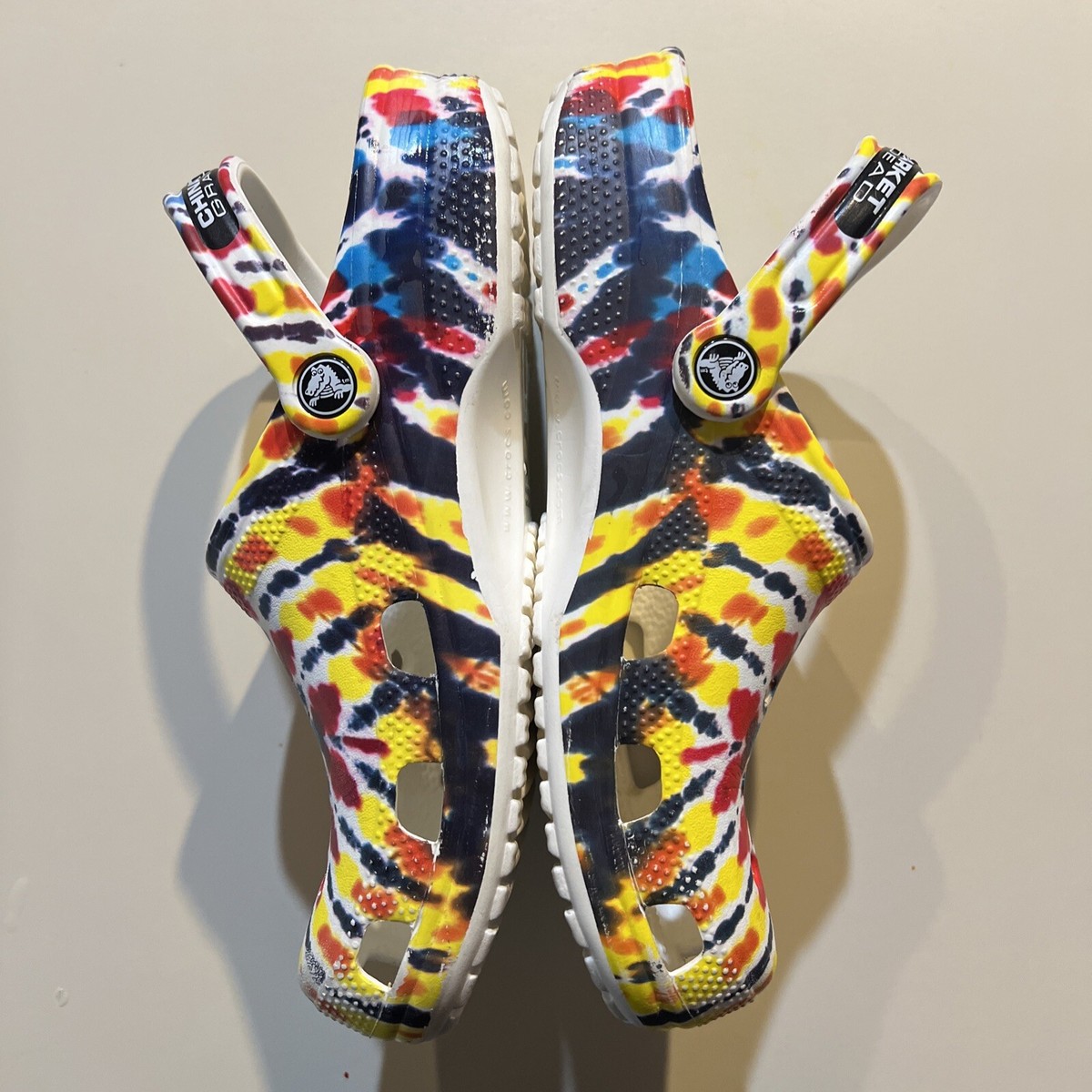 Crocs x Grateful Dead Chinatown Market Size Men display picture 1