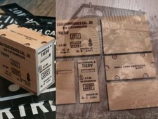 CAISSE BOIS CALIBRE CAL 30 US  SCALE 1/6.  . jeep willys hachette us ww2