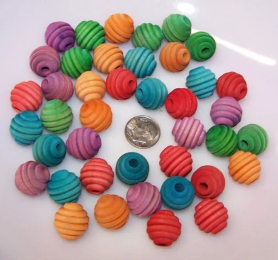 HERMAN1957 40 Bird Toy Parts 5/8" Colored Wood Beehive Beads Wooden Craft Parts w/ Hole