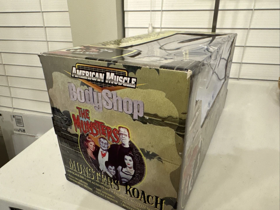 Barris MUNSTERS KOACH 1:18 Scale Die Cast Metal 2004 - Image 4 of 4