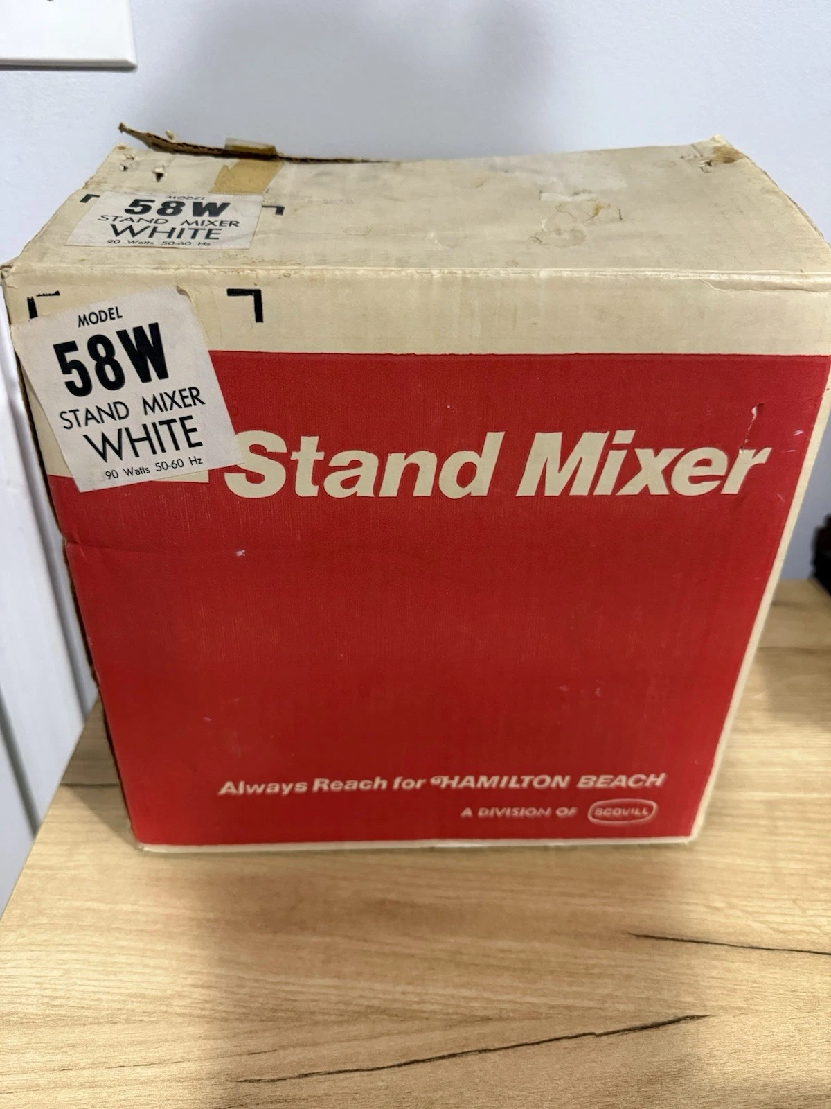 Vintage - Hamilton Beach Stand Mixer Scovill Model 58 W New Old Stock
Opens in a new window or tab