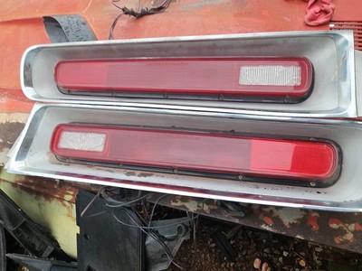 1972 Mopar Dodge Charger Taillight Lense Housing Set Non SE Base