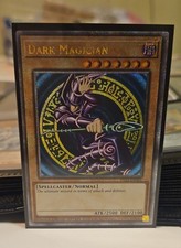 Dark Magician TN23-EN001 25th Anniversary Tin: Dueling Heroes for