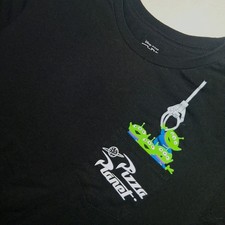 Disney Pixar Toy Story Pizza Planet Alien Claw Pocket Graphic T-Shirt Black L