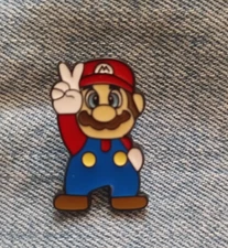 MARIO  "SUPER MARIO BROTHERS"  ENAMEL PIN-SHIP ALL THE PINS YOU BUY FOR $4.99