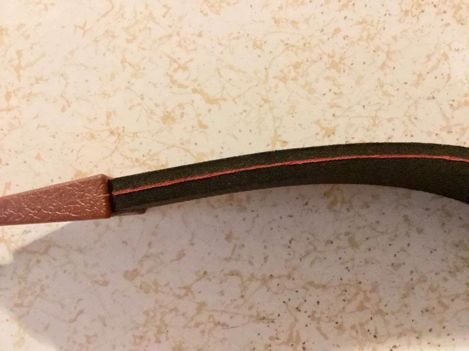 "Eslinga acolchada de neopreno marca Hunter con clips giratorios aprox 34"" de largo" Foto 4 de 4