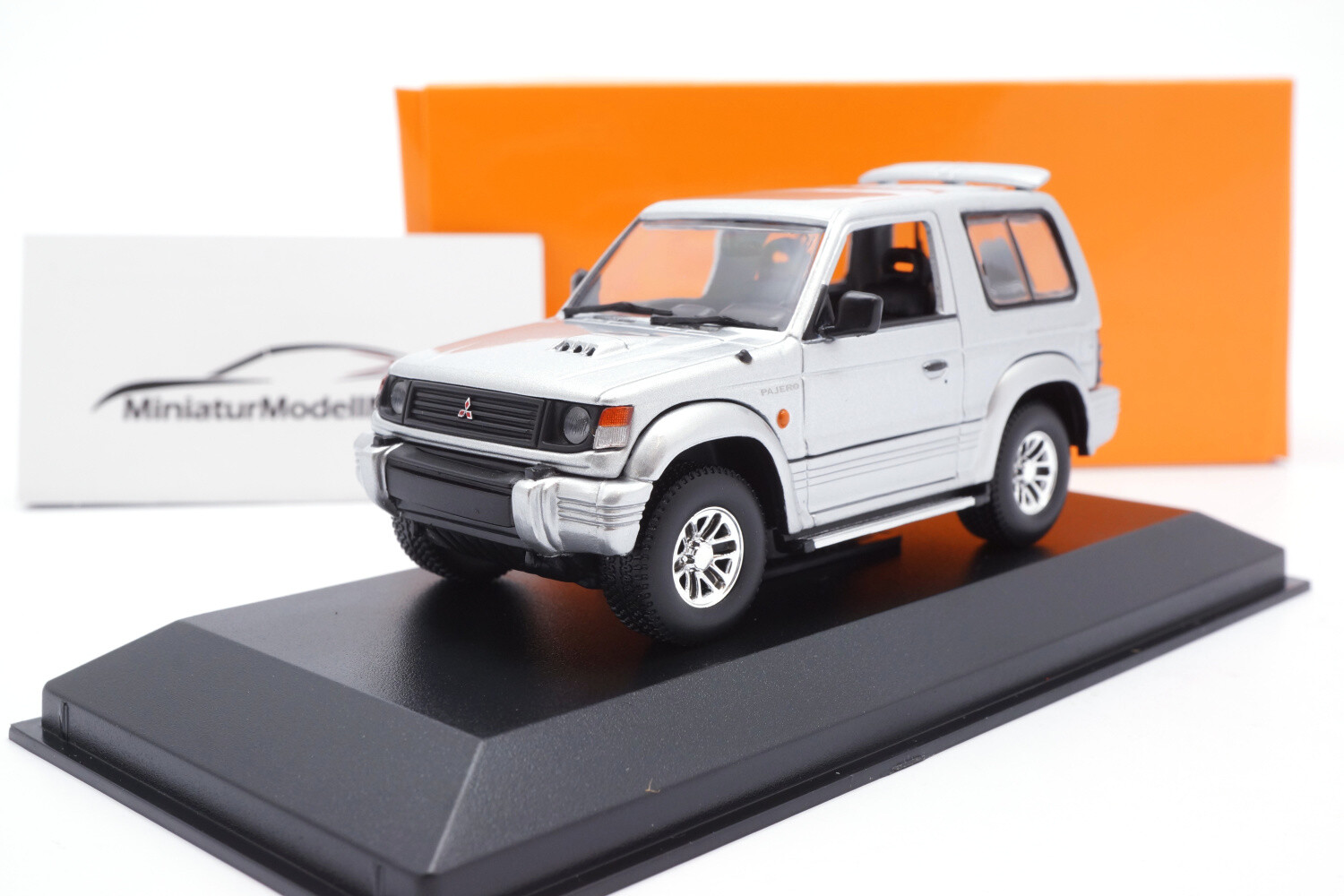 Minichamps Mitsubishi Pajero Swb 1991 1:43 940163371