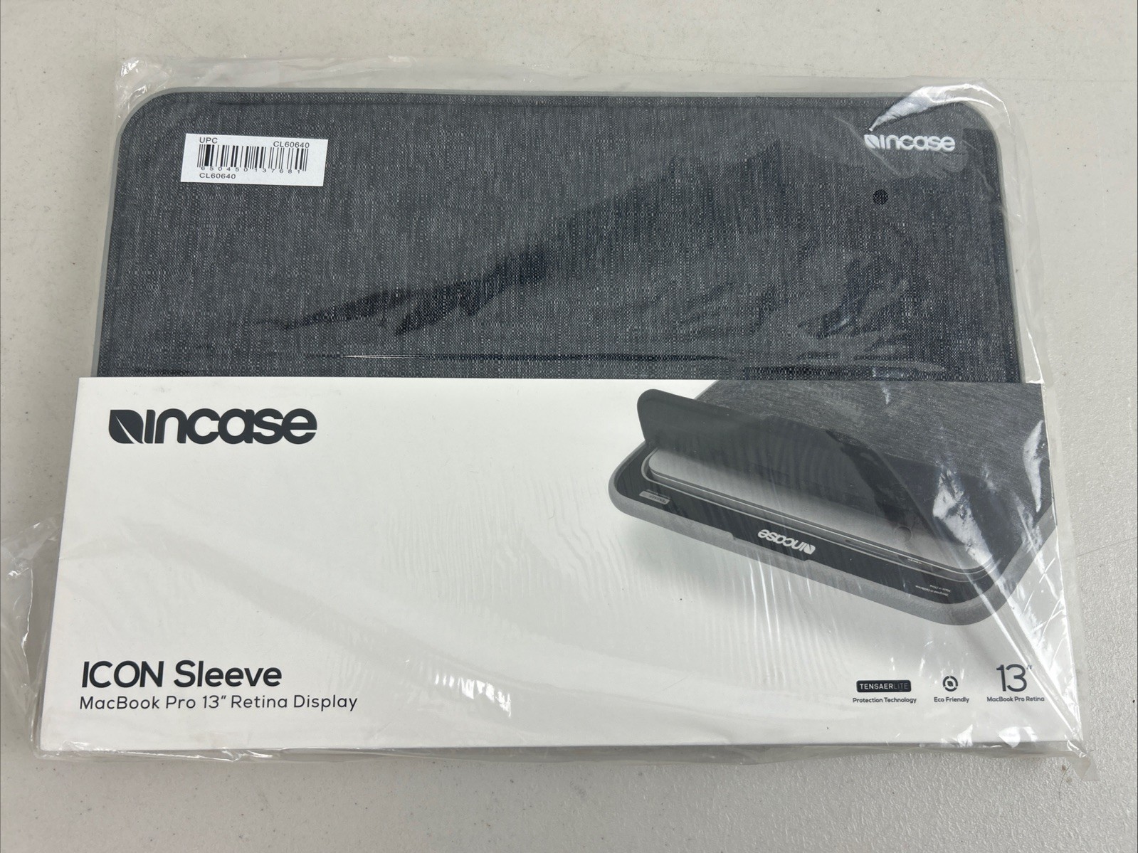 Incase ICON Sleeve for 13 inch MacBook  Air, Graphite, w/ Te