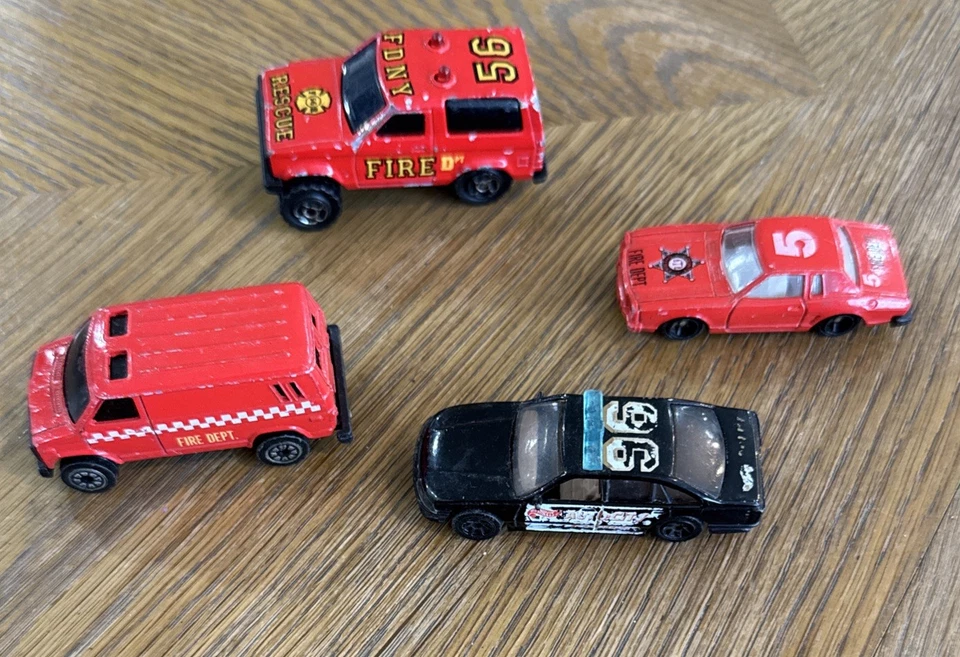 Lot Of 4 Vehicles Inclds Vintage Majorette Sonic Flashers FDNY #56 Fire Dept Die - Image 4 of 4
