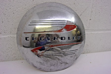 Vintage Chrome Chevrolet Hubcap Dog Dish Early 1940s Vintage Chrome Chevrolet Hubcap Dog Dish Early 1940s