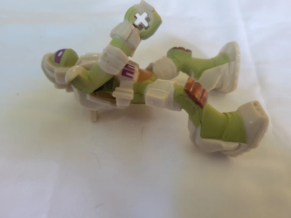 Игрушечная экшн-фигурка Teenage Mutant Ninja Turtle Donatello McDonalds 2016 4 дюйма TMNT - Изображение 4 из 4