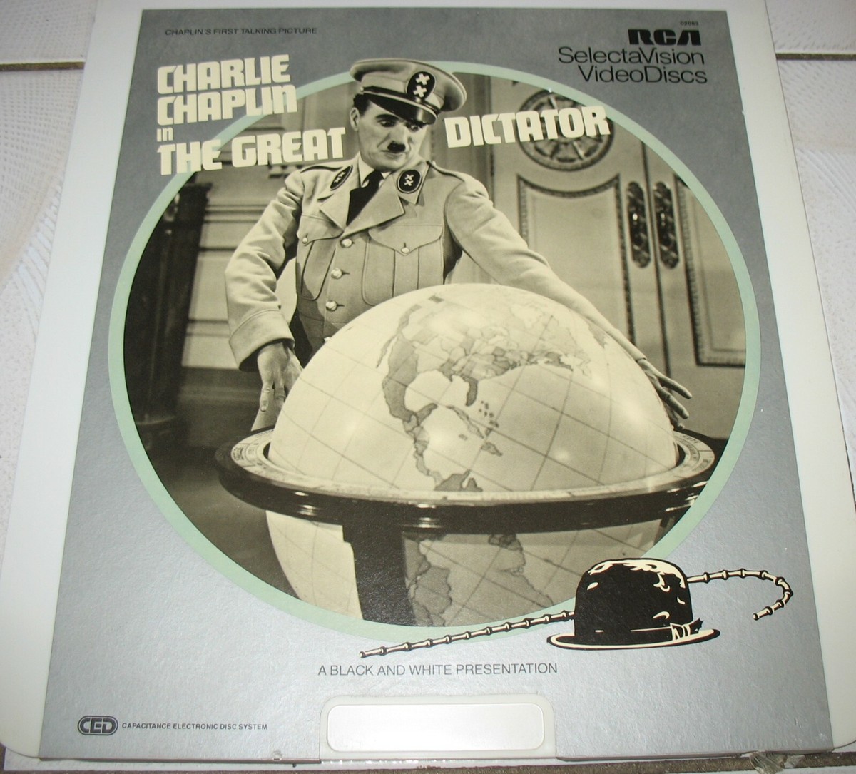 CHARLIE CHAPLIN in THE GREAT DICTATOR - SelectaVision Video Disc