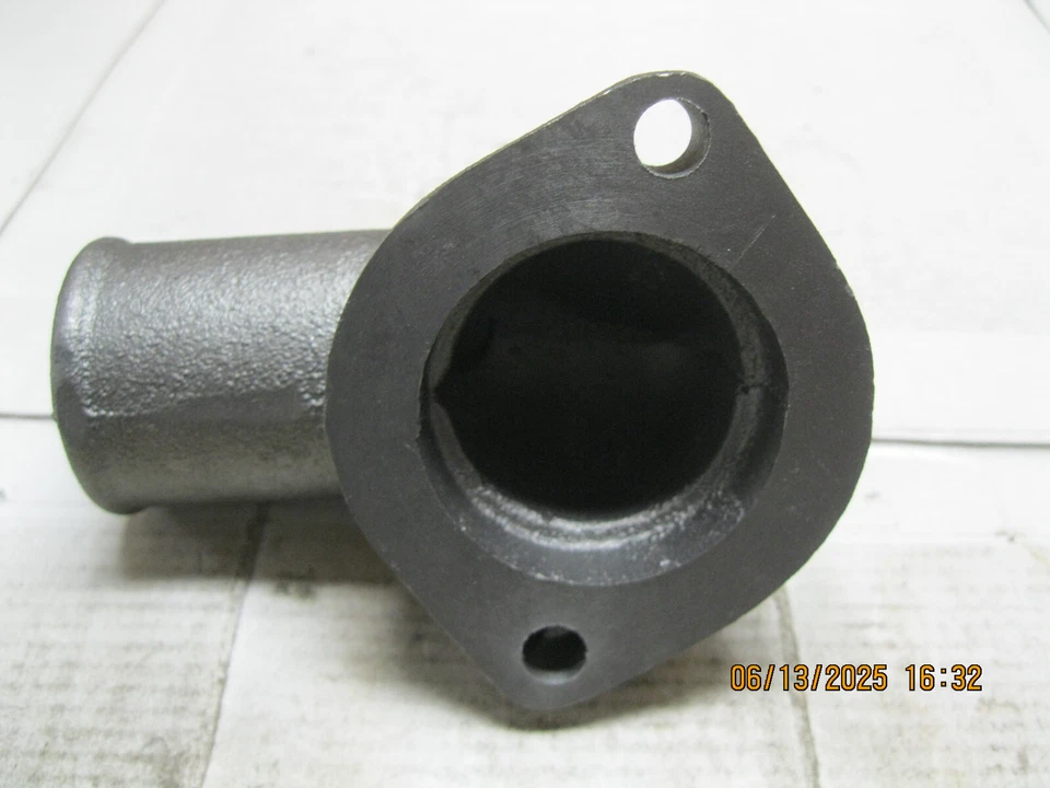 Engine Coolant Water Outlet 4 Seasons 84859 Foto 4 de 4