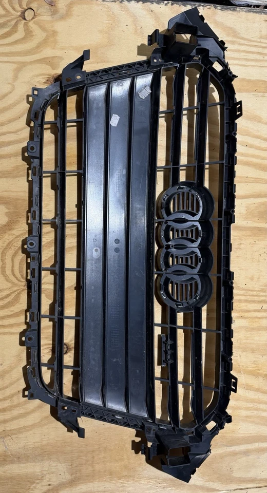 AUDI A4 QUATTRO 2013 2014 2015 2016 PARACHOQUES DELANTERO REJILLA RADIADOR 8K0853651G OEM Foto 2 de 4