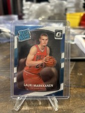 2017-18 Panini Donruss Optic - Rated Rookie Lauri Markkanen #159 Holo Prizm (RC)