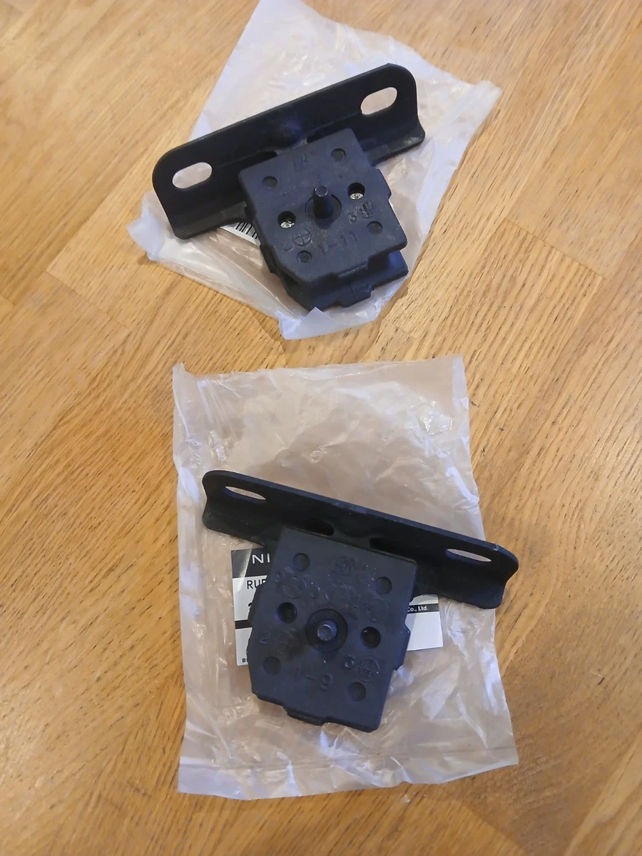 Nissan Datsun Micra K10,gear Lever Hanger Rubbers,new Genuine Pair.