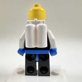 LEGO Space Ice Planet Female Doctor Kelvin Minifigure sp017 For Set 6973 6983