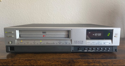 Vintage Zenith 1986 Retro VCR Instant Record Model VR 1800 w/ VHS no Remote