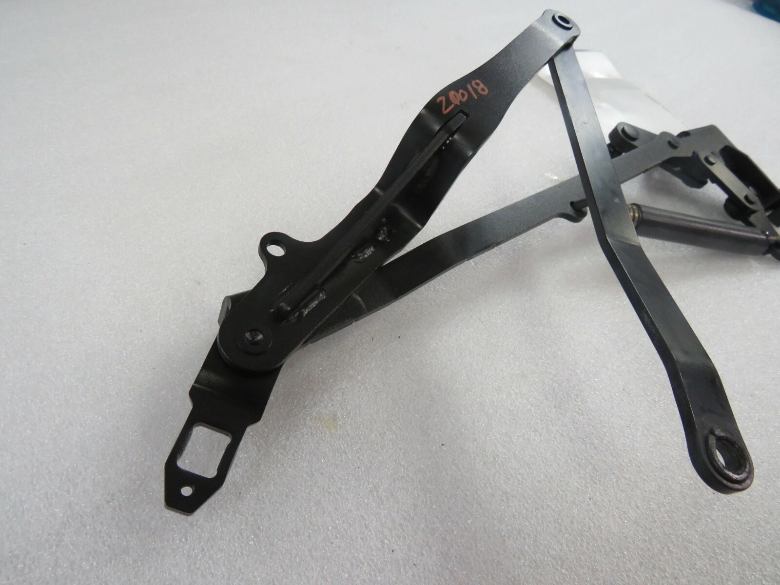 Mclaren 570s, RH, Right, Tonnue Hinge, Used