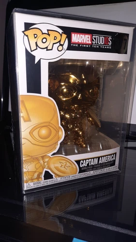 Funko Pop! Vinyl: Marvel - Captain America #377 w/protector