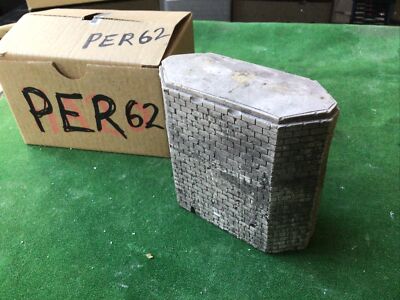 Brick Style Bridge Support Pier, Urban Type OO HO Scale 75mm Tall (PER62)