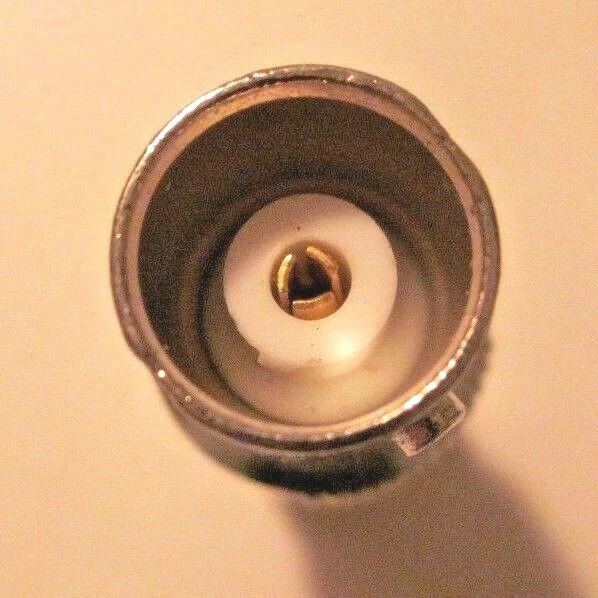 Módulo adaptador Emerson Network Power CP-AD555 Jack to Jack serie BNC/F 13900 Foto 4 de 4