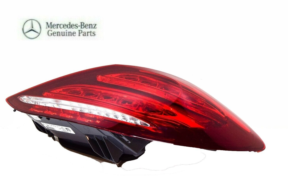 MERCEDES BENZ C W205 Rear Right Taillight A2059060457 Genuine for
