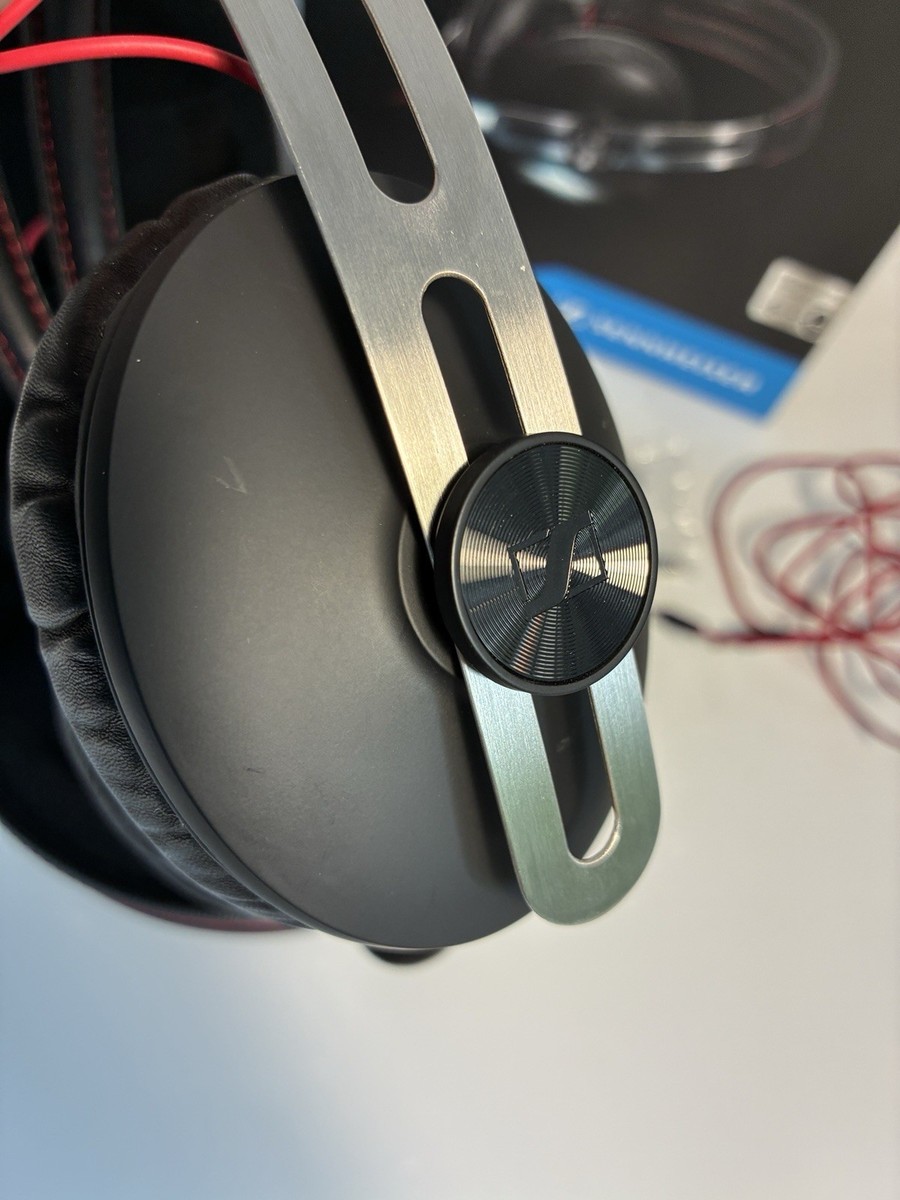 Sennheiser MOMENTUM Wired Over Ear Headphones - Black - iPhone | eBay
