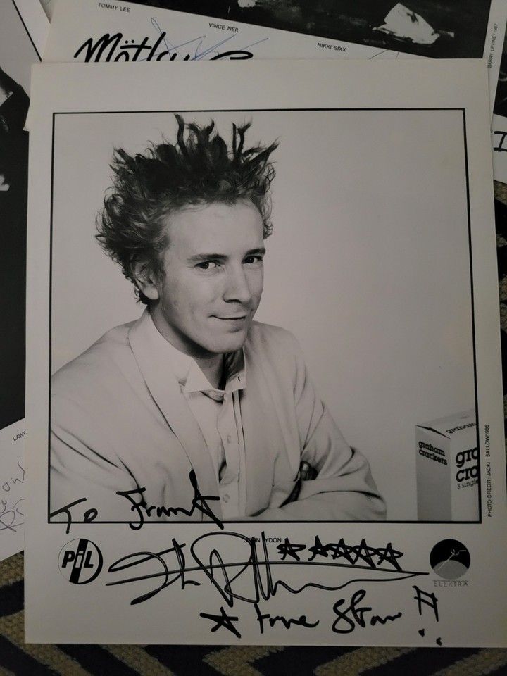 Johnny Rotten autograph and Never Mind inscribed true starthe Bullocks ...