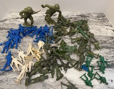 Vintage Plastic Army And Navy Men Lot Of 67