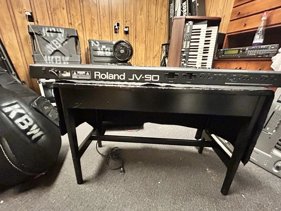 Roland JV-90 Expandable Synthesizer Workstation, 76-Key Black Keyboard - Image 2 of 3