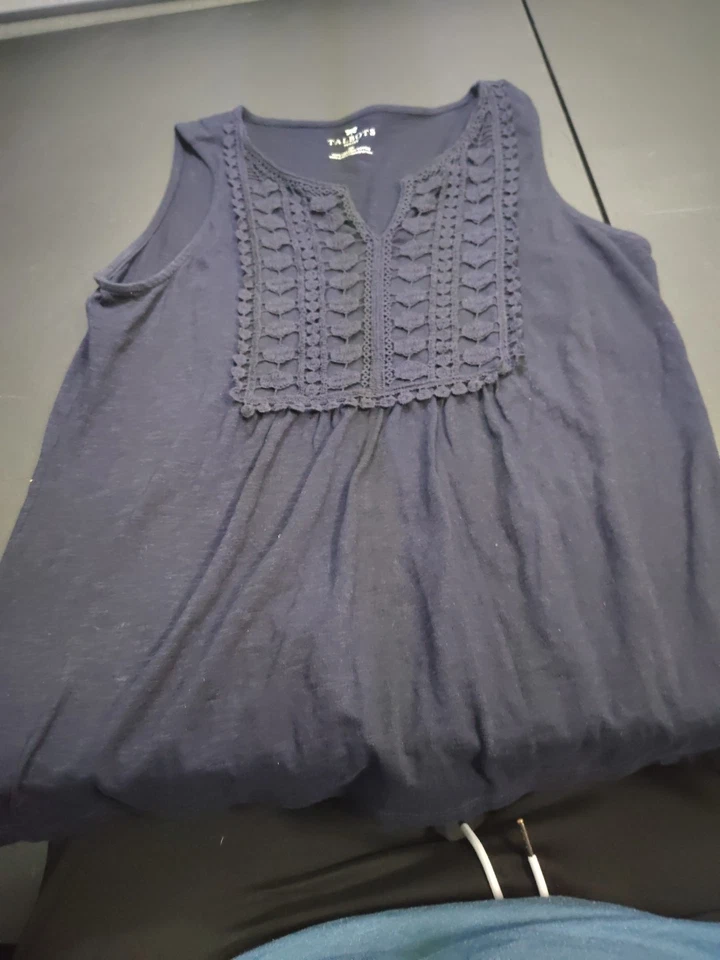 Talbots Small Womens Dark Navy Blue Eyelet Sleeveless Top - Image 2 of 3