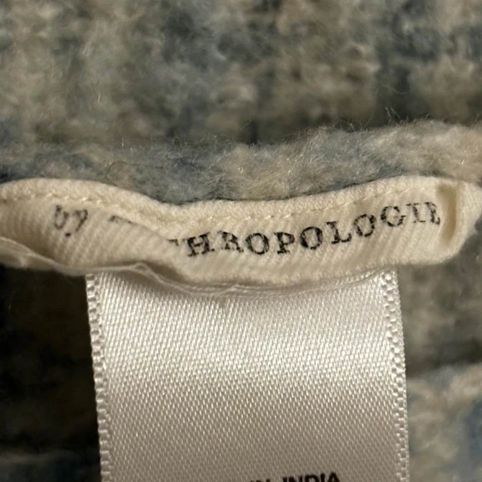 RN # 66170 Anthropologie JACQUARD Tejido MANTA DE TIRO Azul Crema 52x76” Usada en Excelente Condición Foto 2 de 3