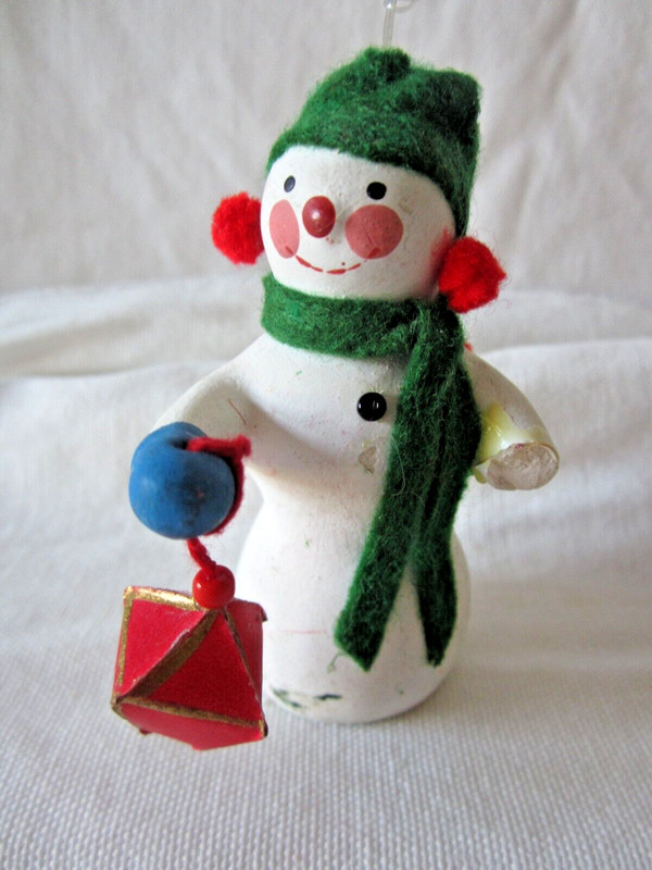 Vintage 3" Ceramic SNOWMAN holding LANTERN Chimer BELL Christmas Ornament Decor