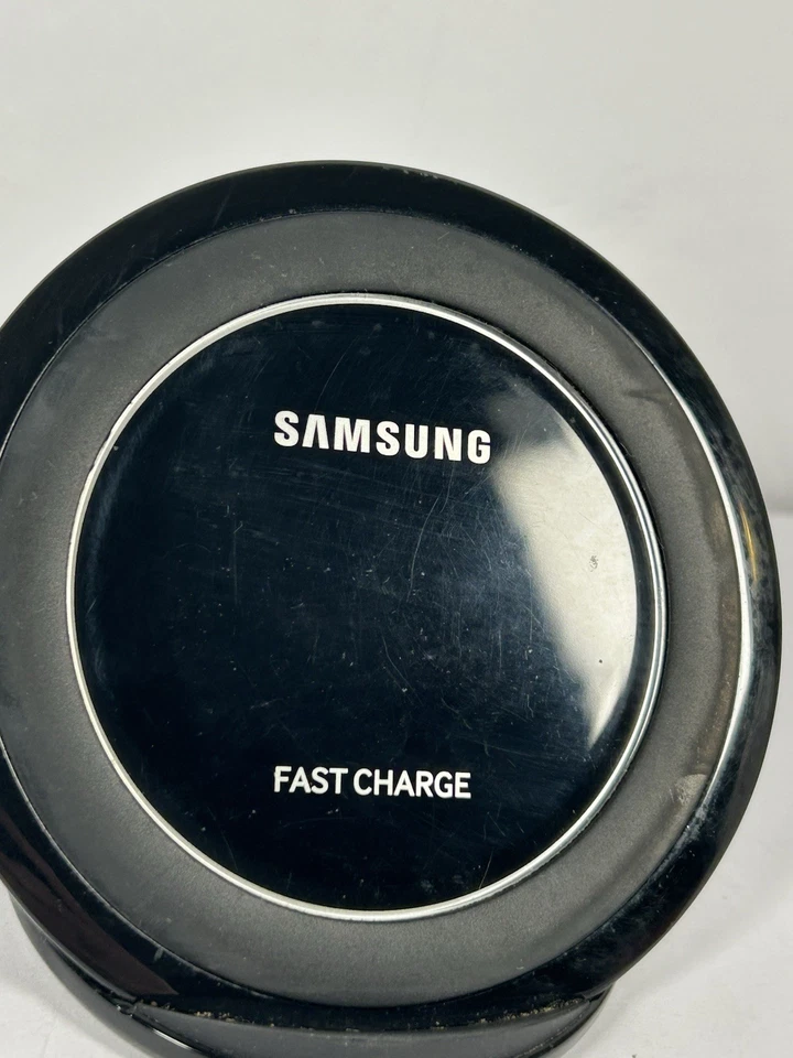 Samsung EPNG930 Qi Wireless Charging Stand for Galaxy S8 - Black - Image 3 of 4