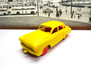 DDR SPIELZEUGAUTO WARTBURG 311 FRIKTION