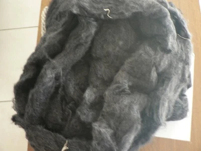 LOT 550 GR 11 PELOTES MOHAIR POILS LONGS GRIS ANTRACITE soit 5 echevaux - Photo 1/4