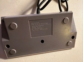 1985 Nintendo NES Console Bundle - 7 Games, 6 Controllers, Four Score, Gun -unte