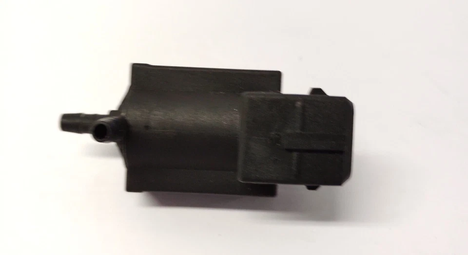 BMW 328I 323is E36 1996-1999 Electrico Electroválvula Interruptor de Vacío Válvula 72234100 OEM Foto 3 de 4