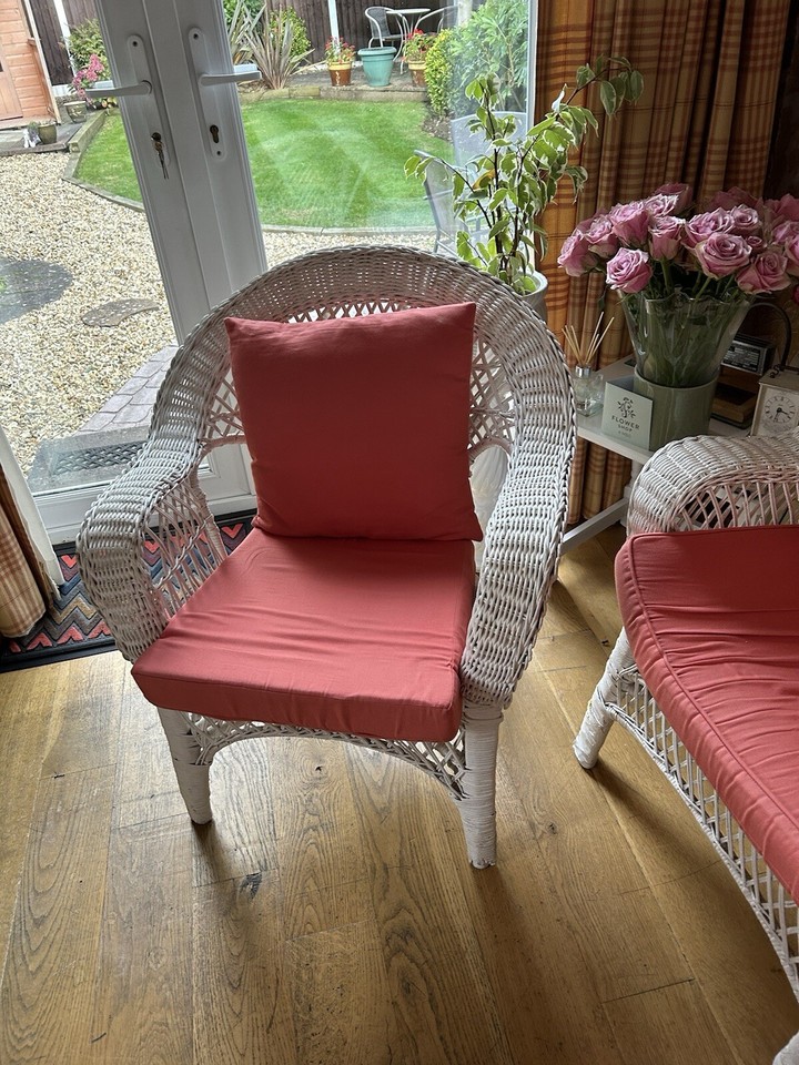 WHITE CANE CONSERVATORY SOFA AND CHAIRS PLUS CUSHIONS eBay