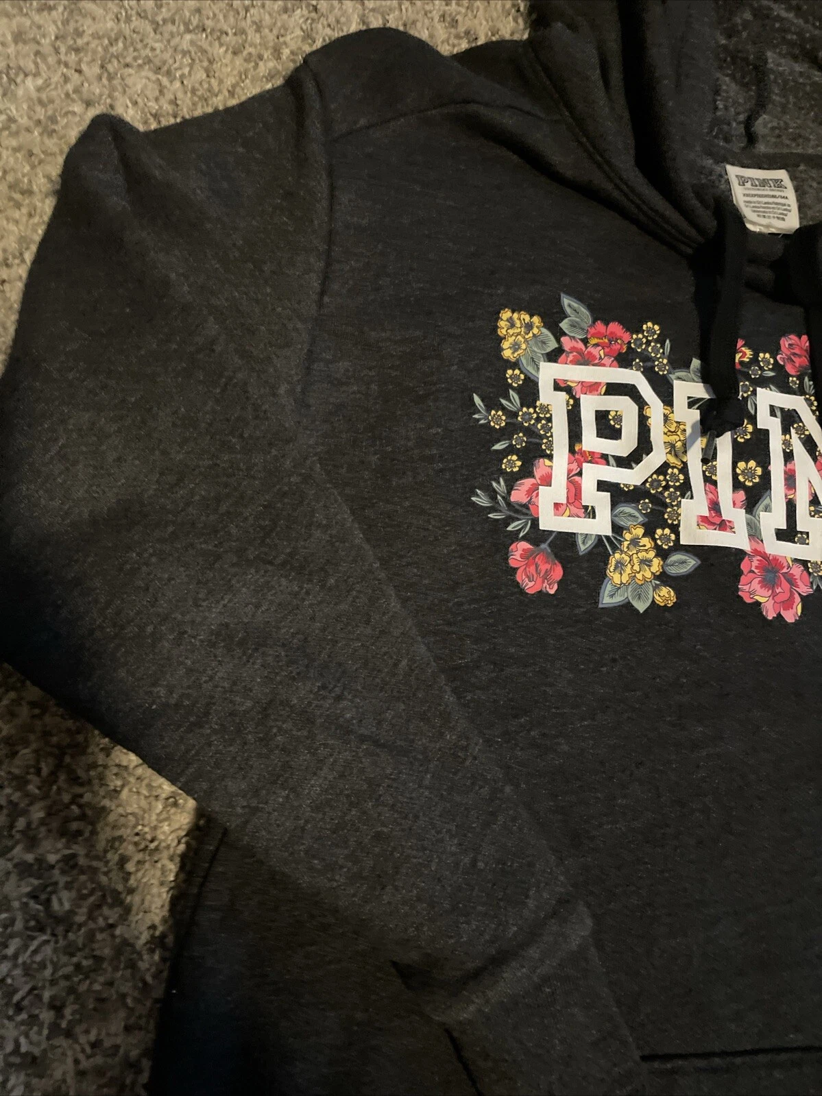 UNDERCOVER Felpa con cappuccio Victoria Secret XS rosa floreale pullover felpa usata in ottime condizioni grigio scuro donna A5