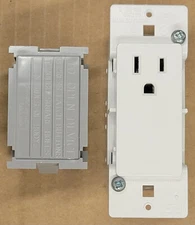 P&S Single Self Contained Receptacle w/ Back - White SC821-S3 15A 125VAC RV